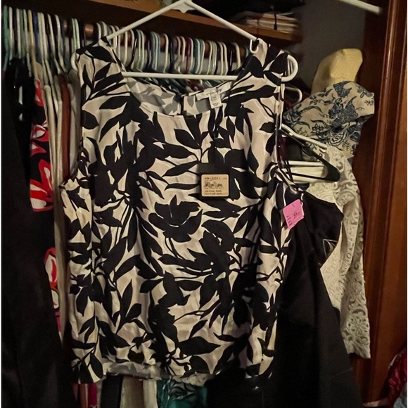 St John blouse NWT - Picture 1 of 3